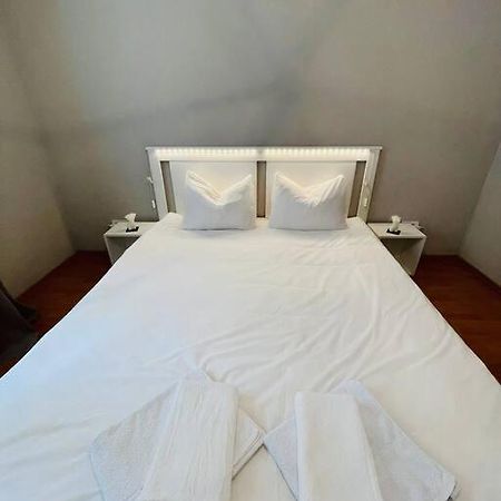 Chic Retreat Timisoara Lägenhet Exteriör bild